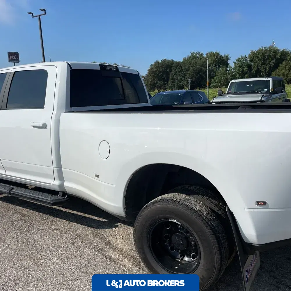 2024 Ram 3500 Laramie