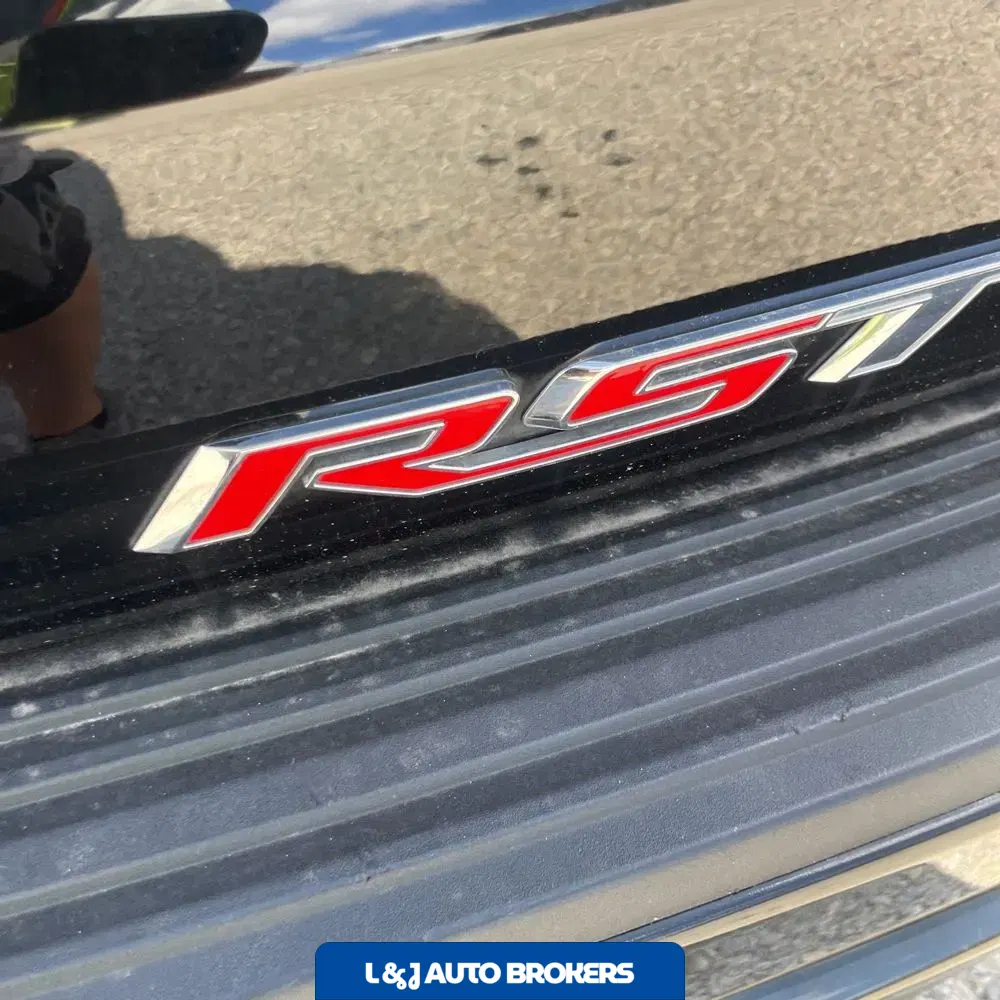 2021 Chevrolet Suburban RST