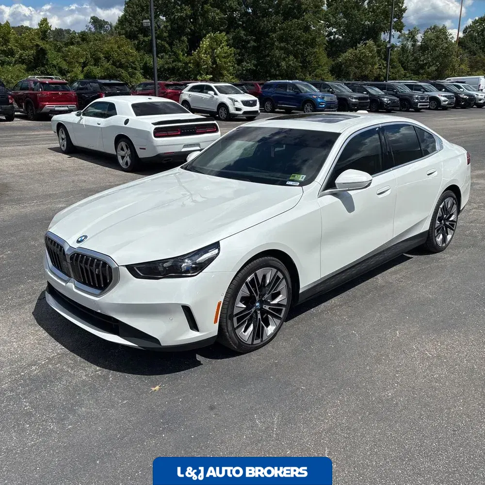 2025 BMW i5 xDrive40