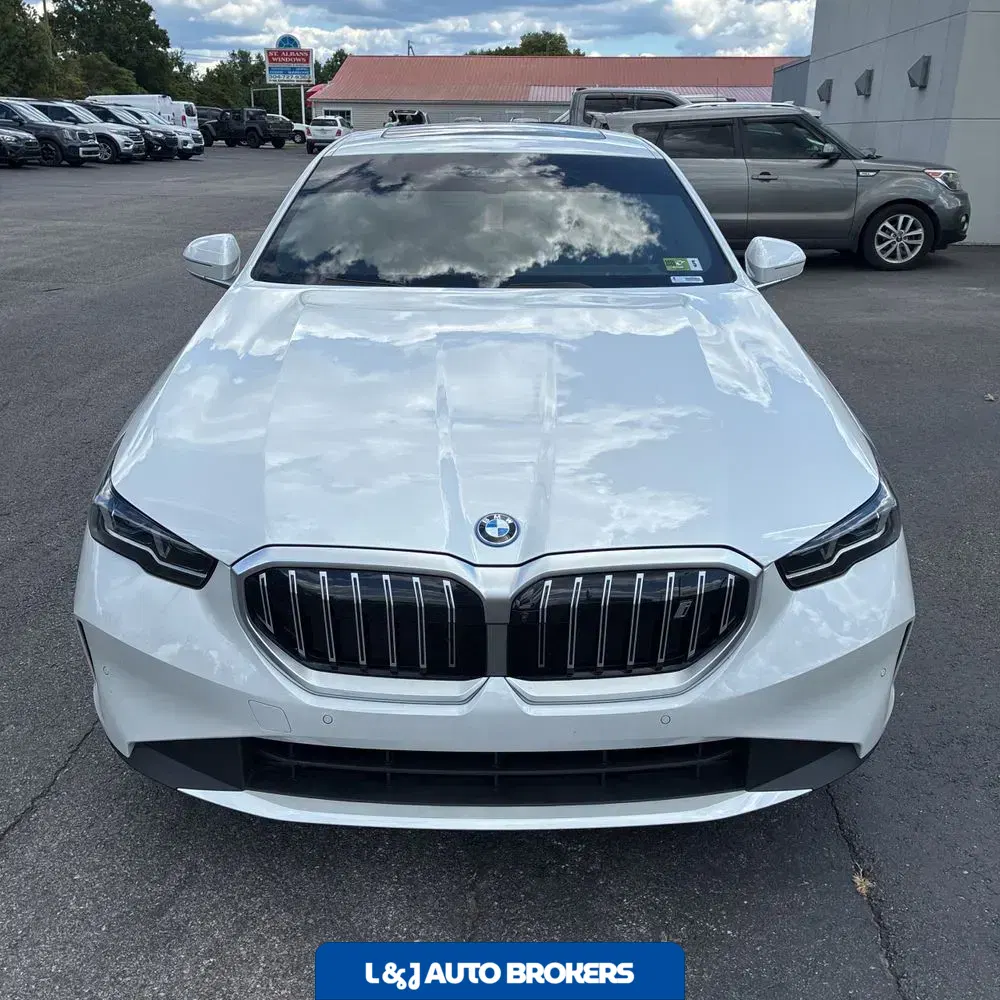 2025 BMW i5 xDrive40