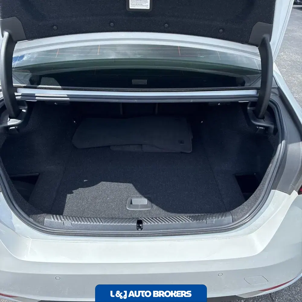 2025 BMW i5 xDrive40