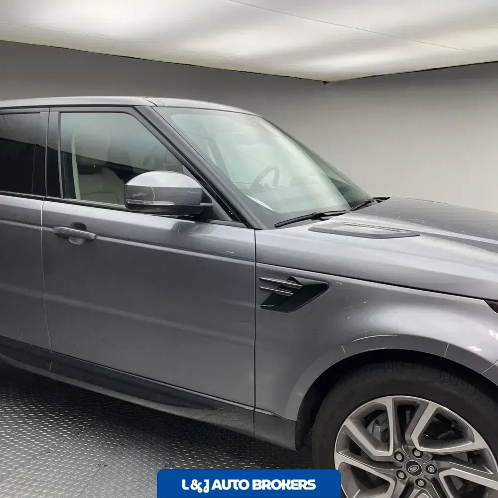 2022 Land Rover Range Rover Sport HSE Silver Edition