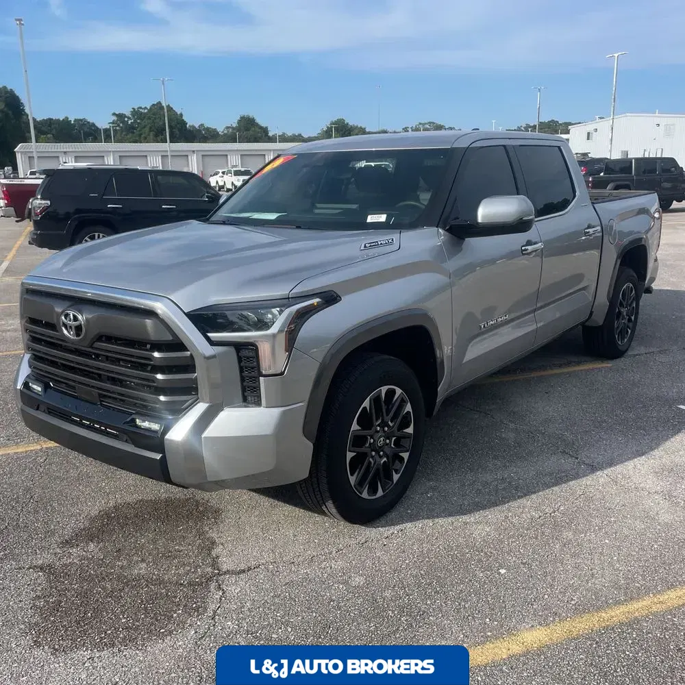 2025 Toyota Tundra Limited HV