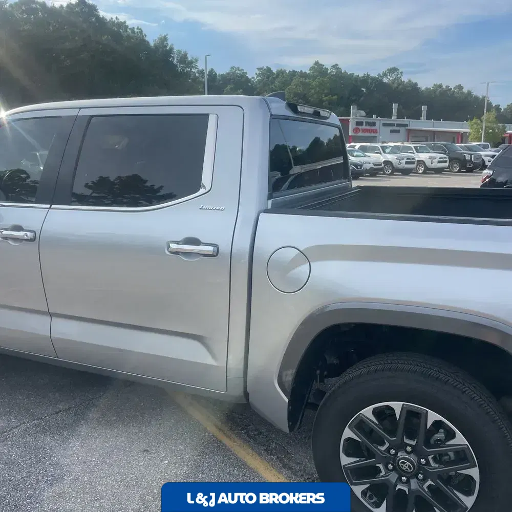 2025 Toyota Tundra Limited HV