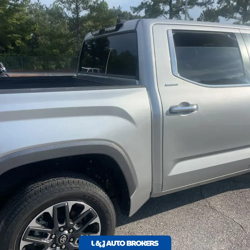 2025 Toyota Tundra Limited HV
