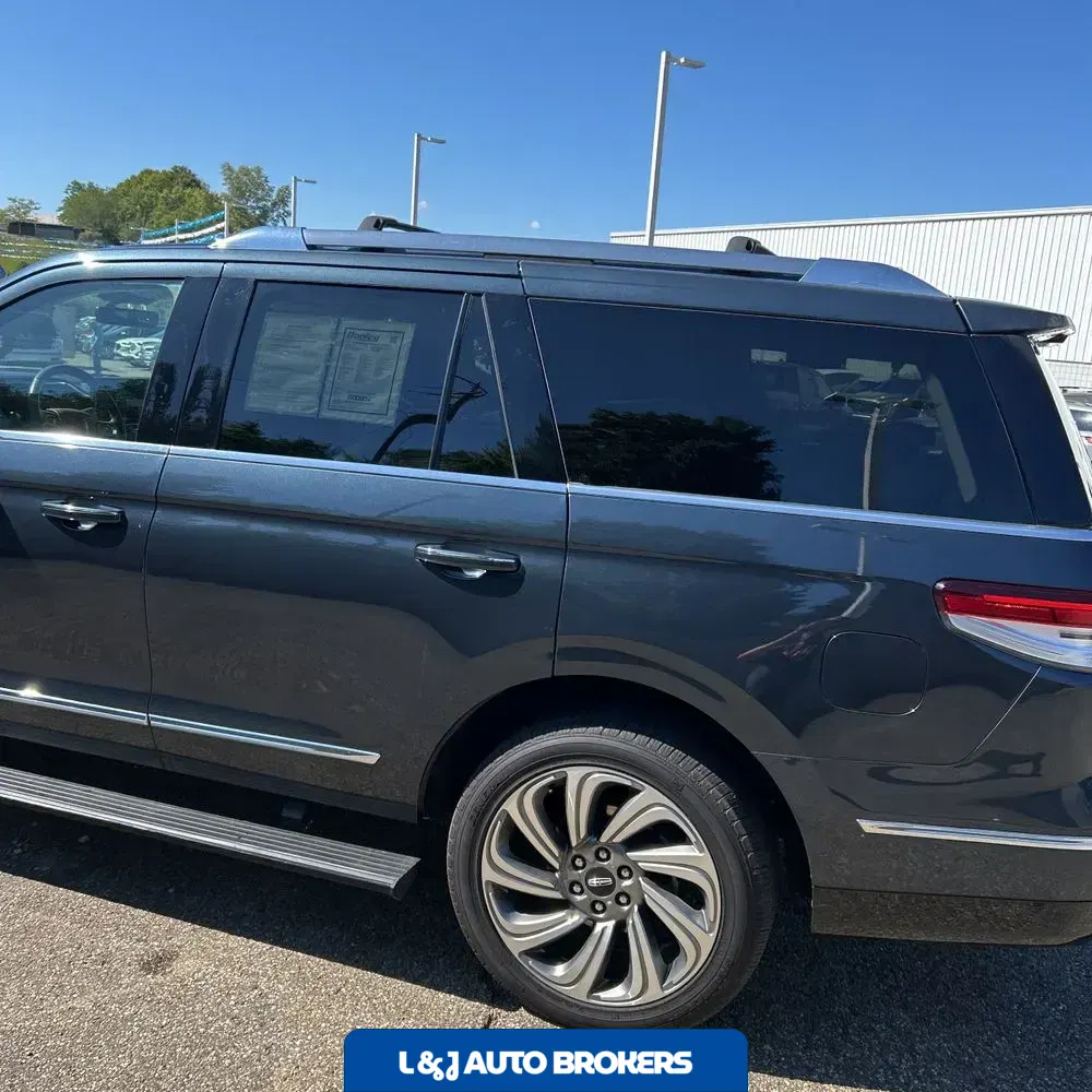 2024 Lincoln Navigator Reserve