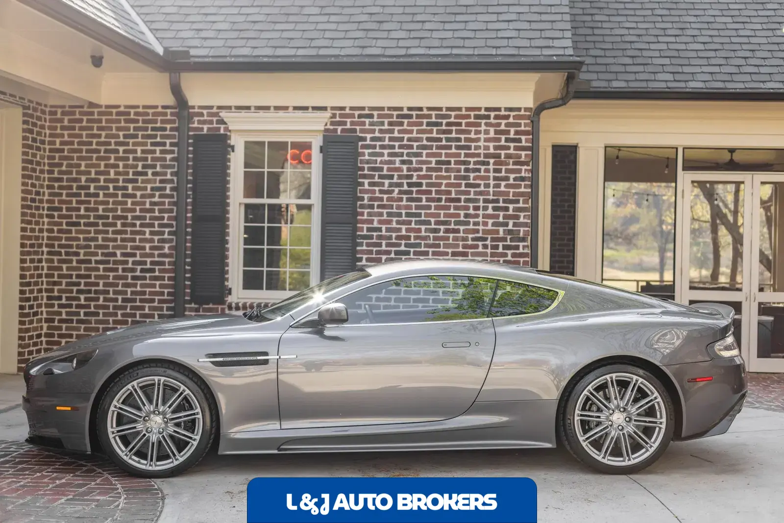 2009 Aston Martin DBS 6-Speed