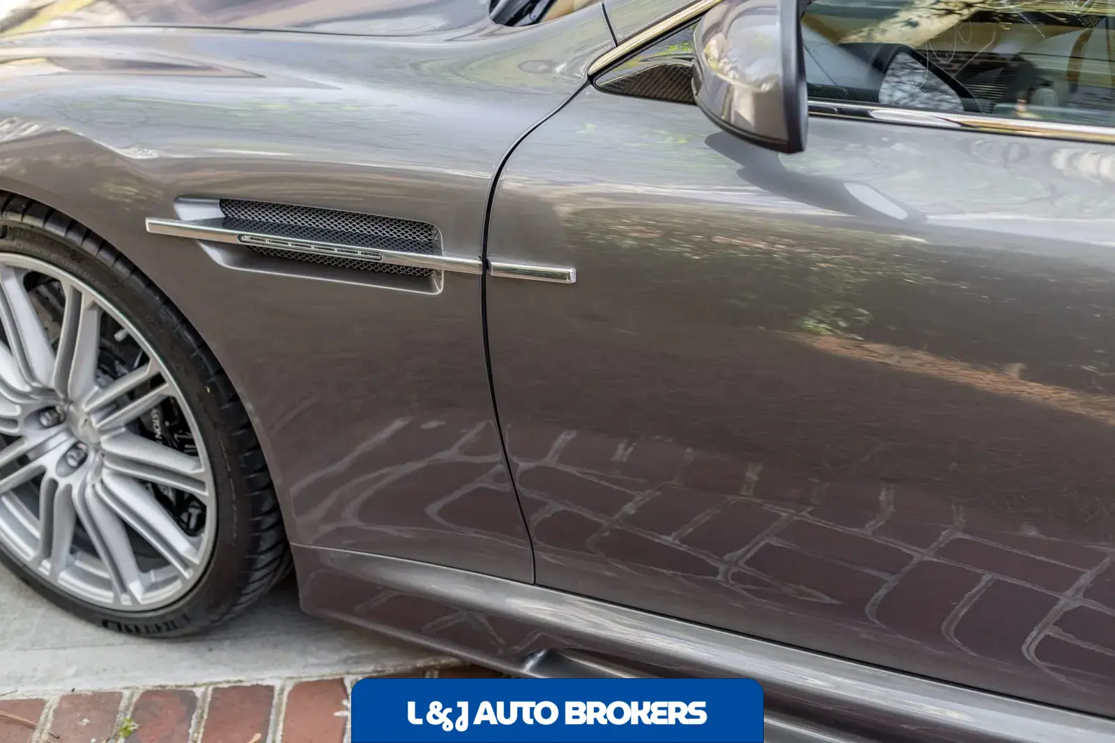 2009 Aston Martin DBS 6-Speed