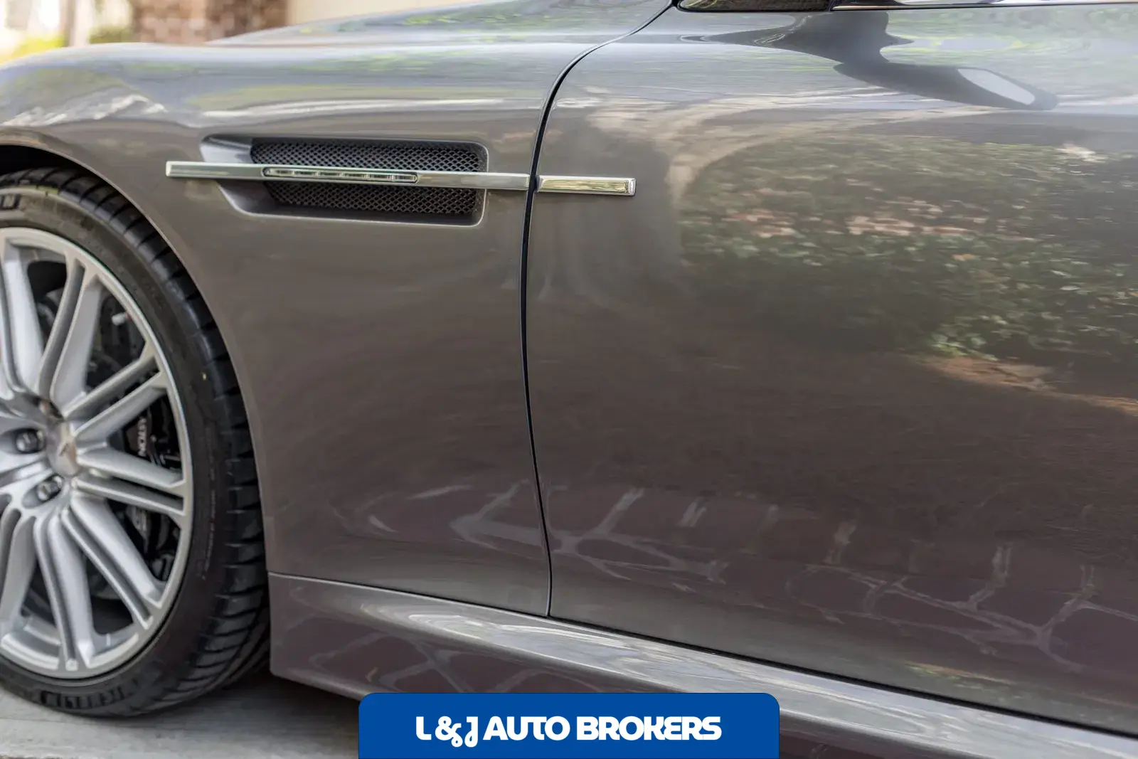 2009 Aston Martin DBS 6-Speed