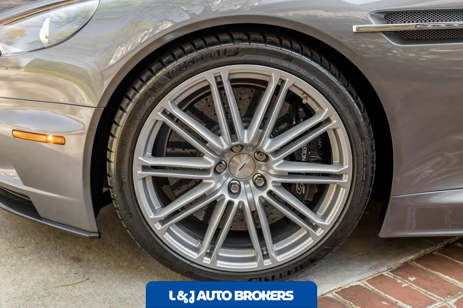 2009 Aston Martin DBS 6-Speed