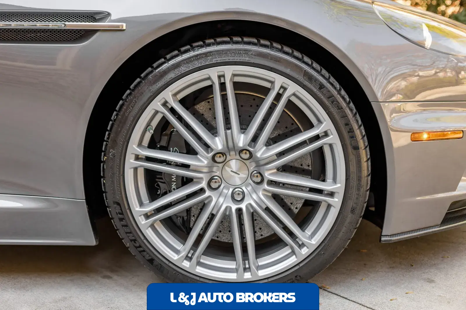 2009 Aston Martin DBS 6-Speed