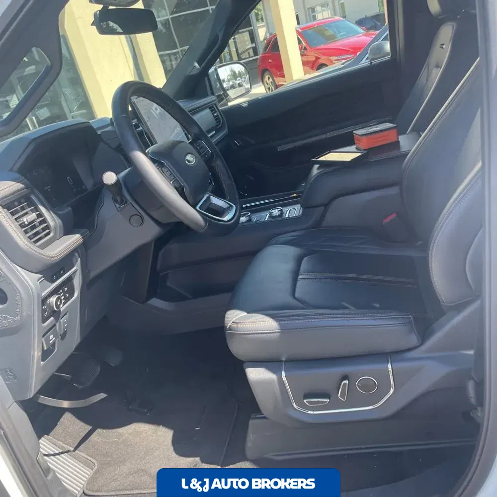 2024 Ford Expedition MAX Platinum