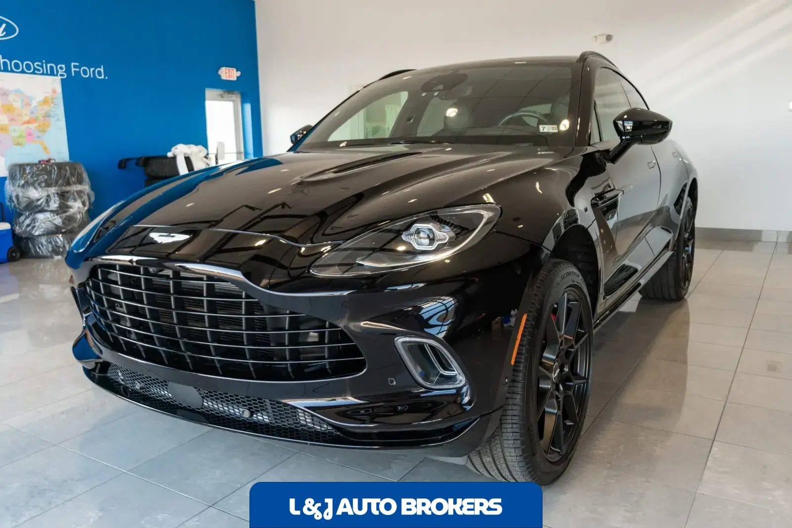 2021 Aston Martin DBX