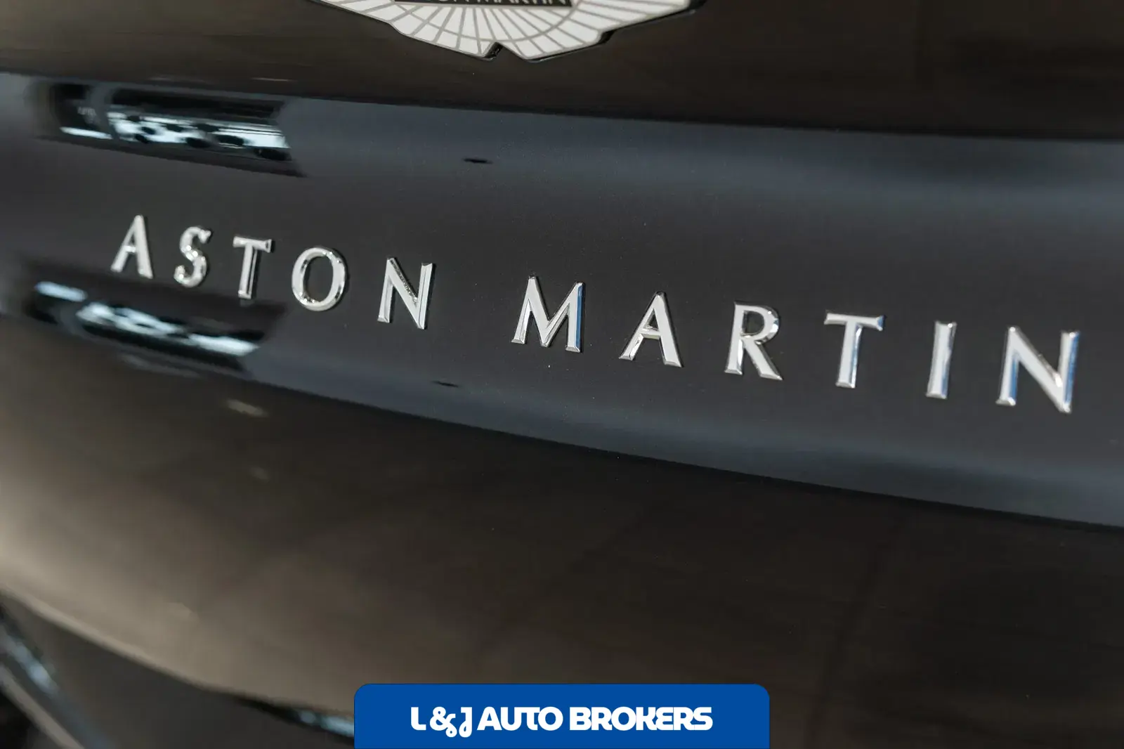 2021 Aston Martin DBX