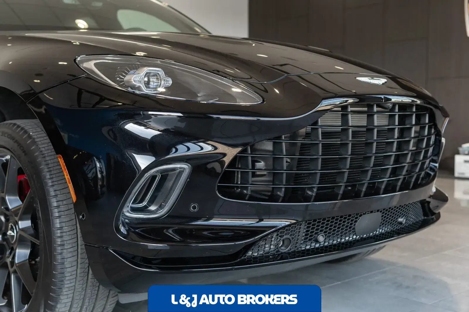 2021 Aston Martin DBX