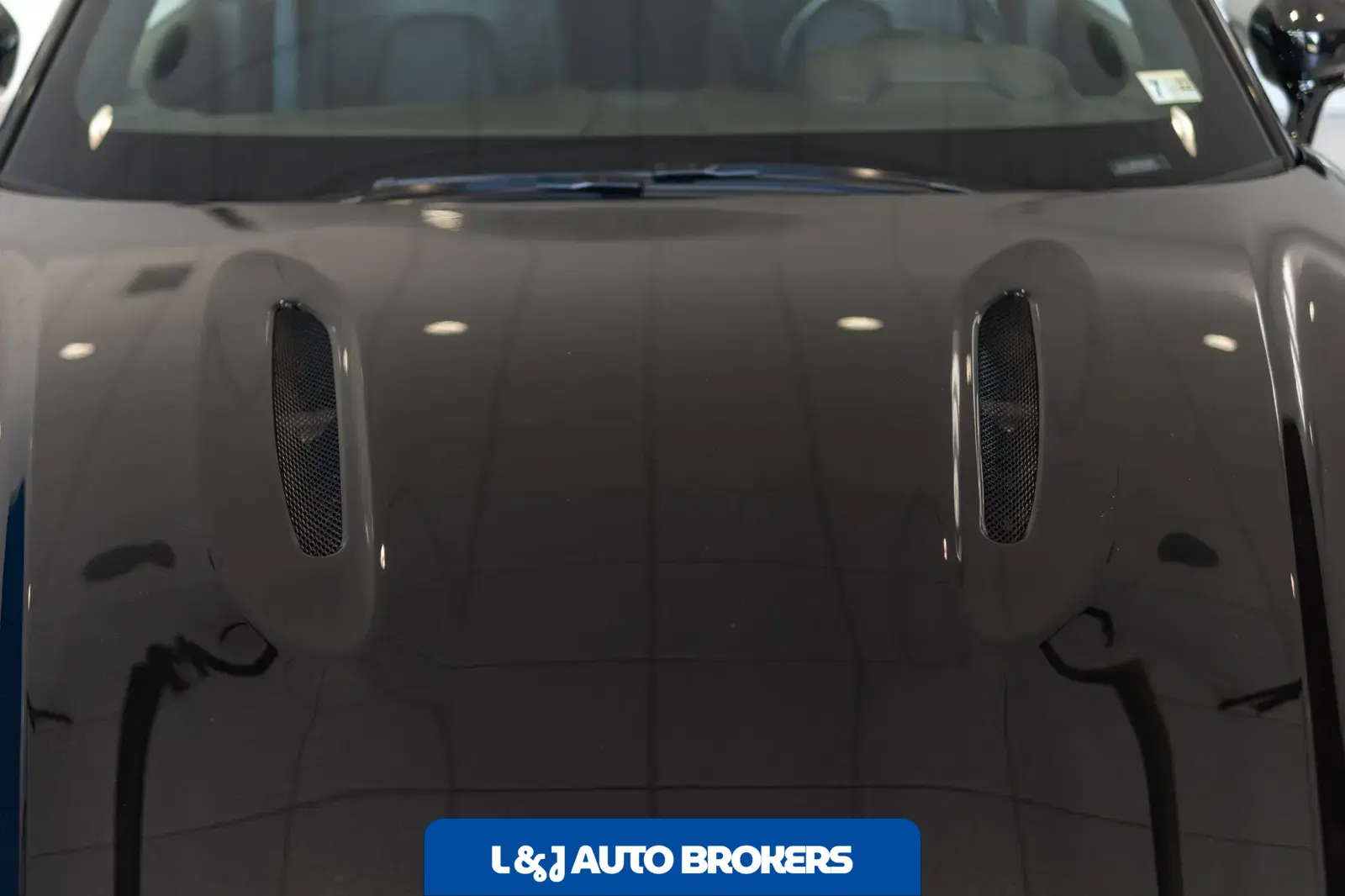 2021 Aston Martin DBX