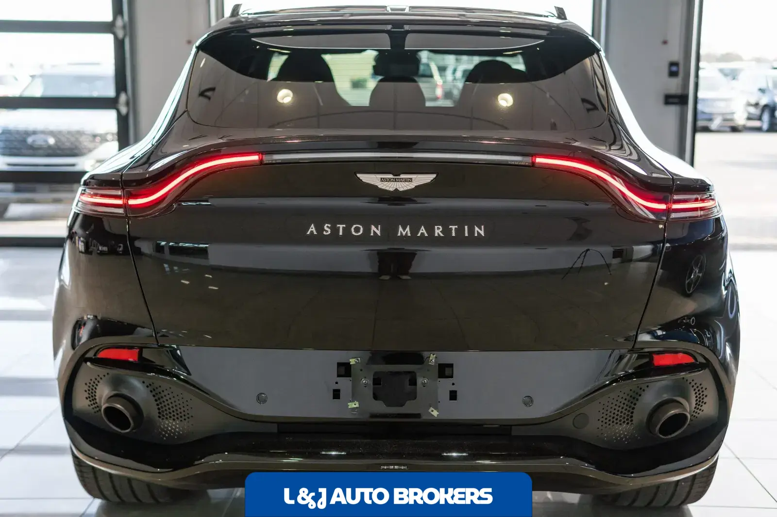 2021 Aston Martin DBX
