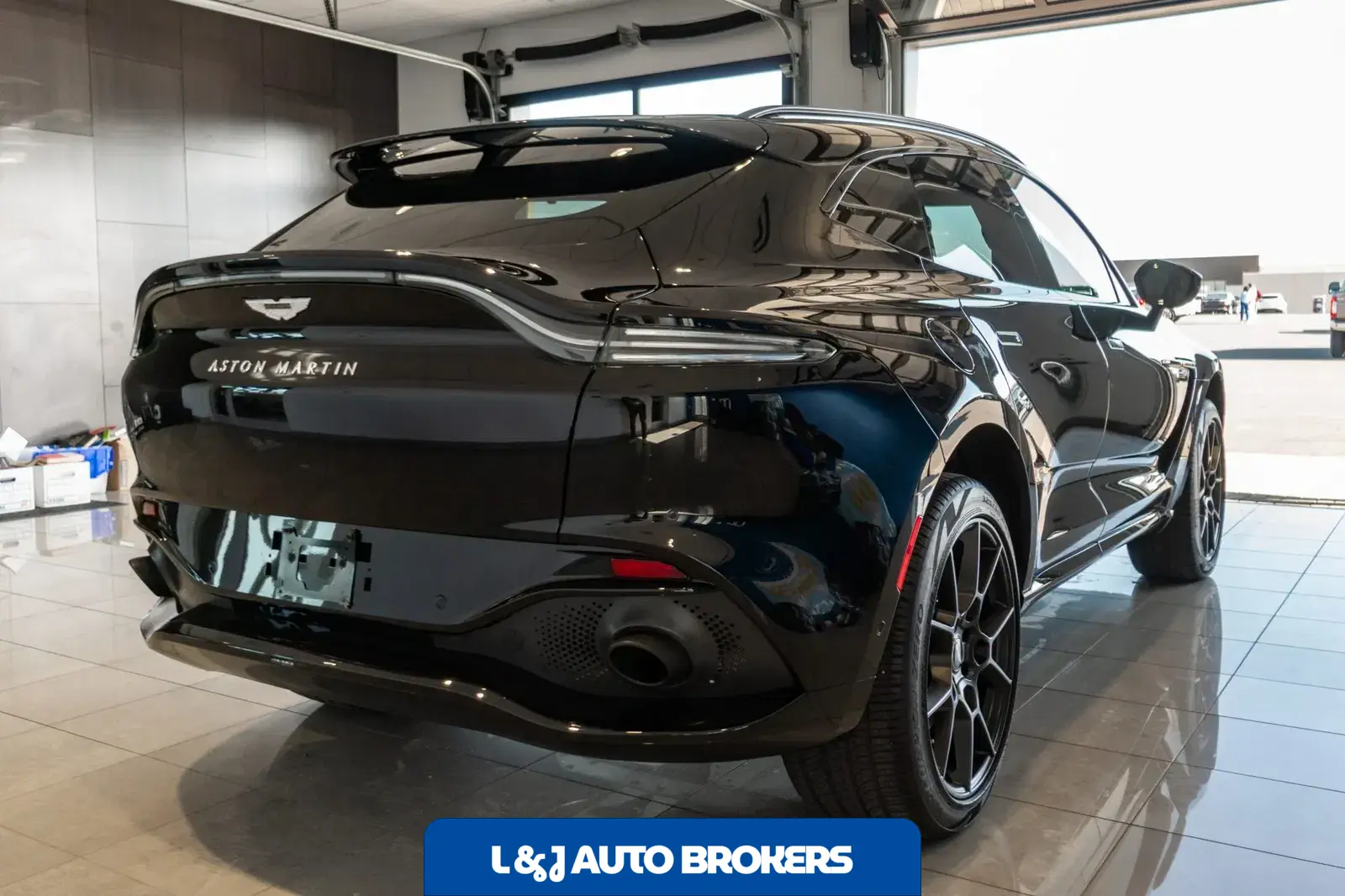 2021 Aston Martin DBX