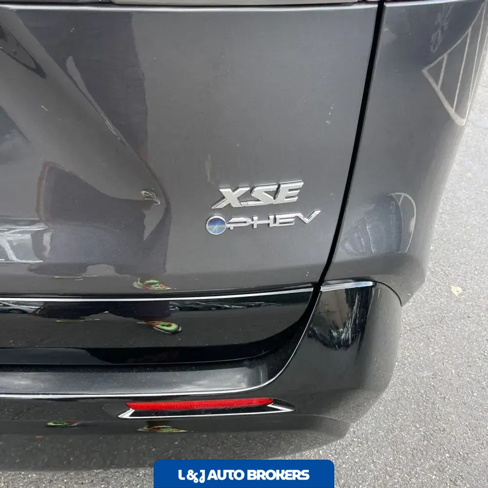 2025 Toyota RAV4 Plug-in Hybrid XSE