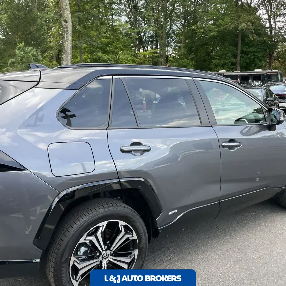 2025 Toyota RAV4 Plug-in Hybrid XSE