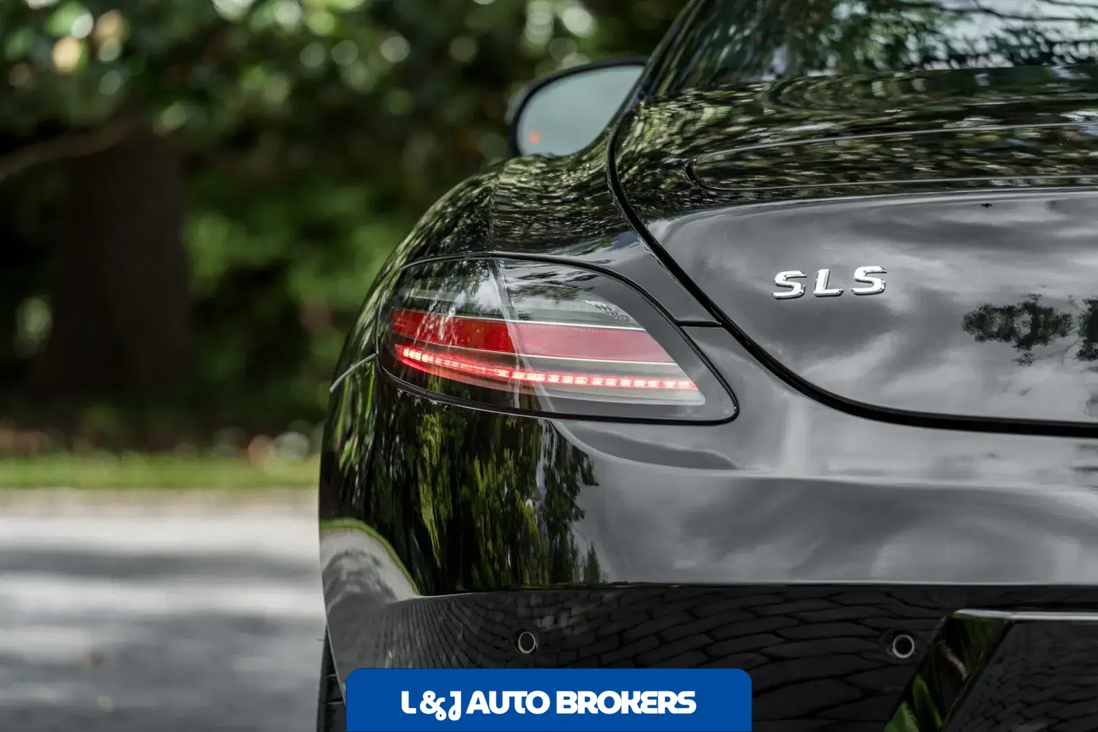 2013 Mercedes-Benz SLS AMG GT Coupe