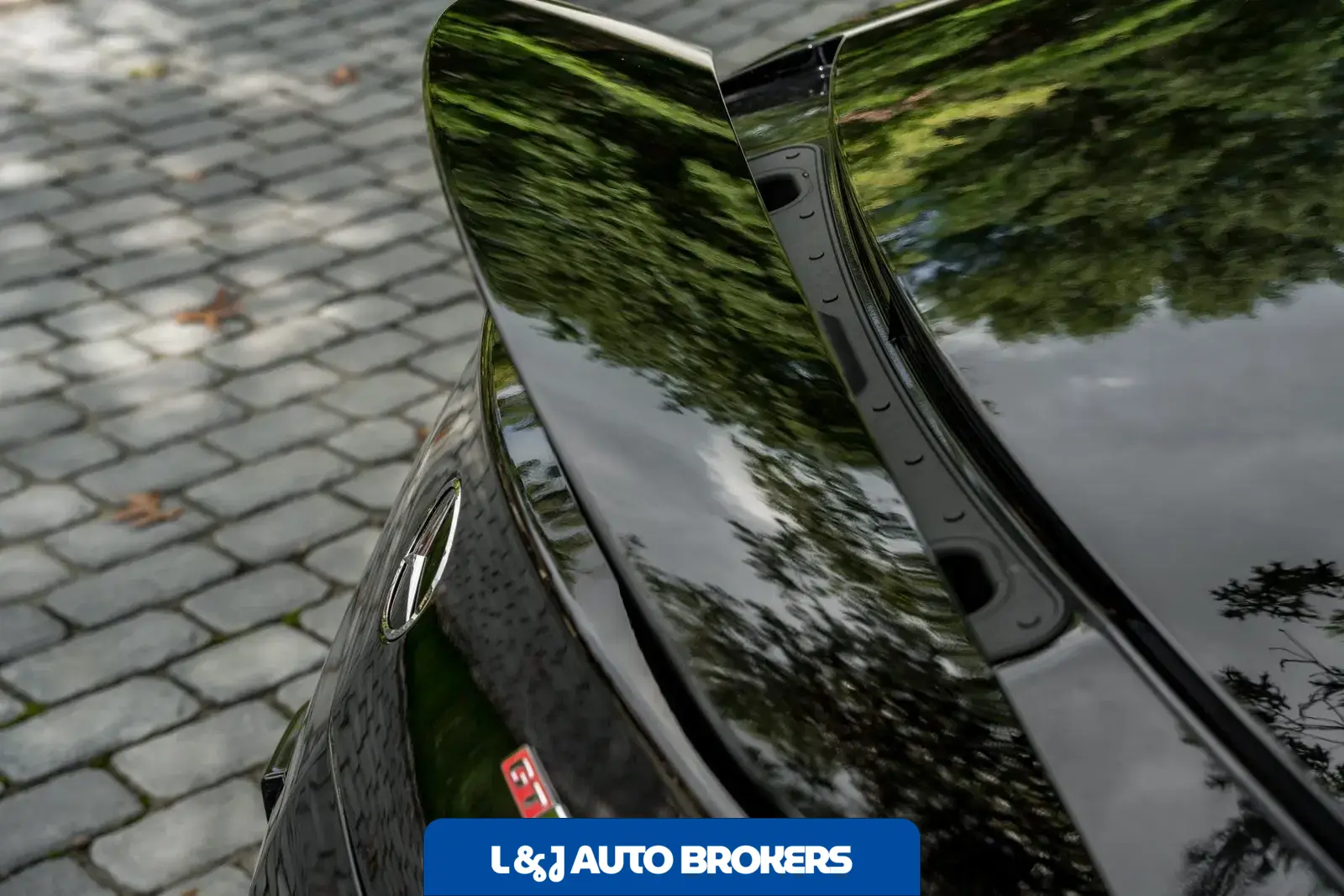 2013 Mercedes-Benz SLS AMG GT Coupe
