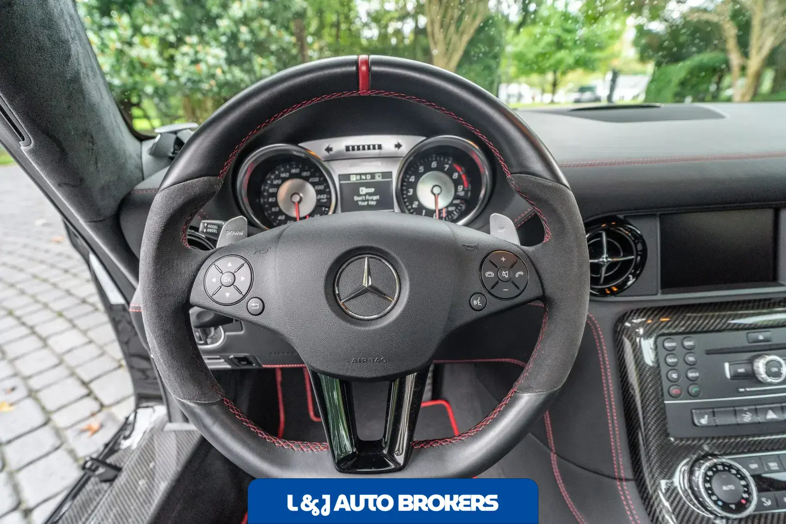 2013 Mercedes-Benz SLS AMG GT Coupe