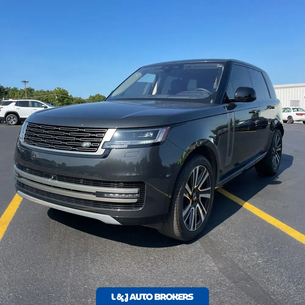 2023 Land Rover Range Rover P530 SE