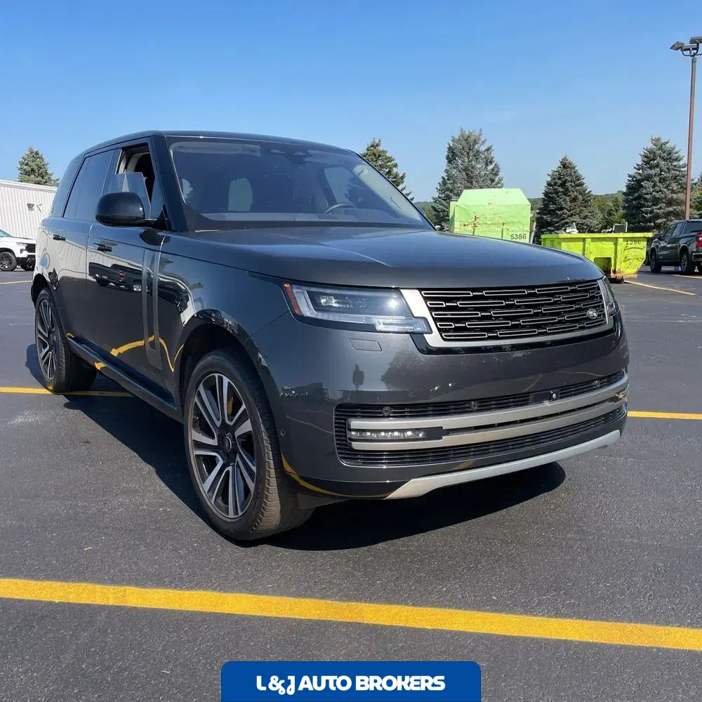 2023 Land Rover Range Rover P530 SE
