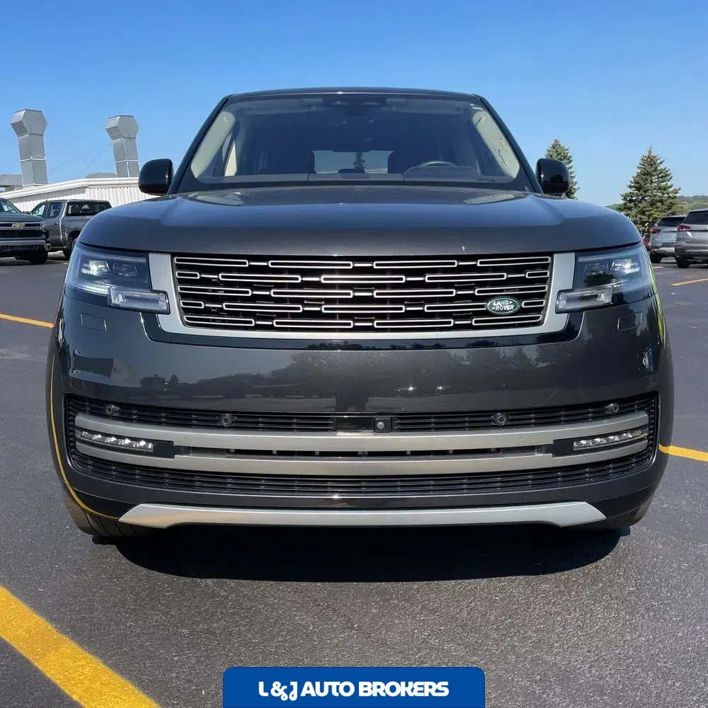 2023 Land Rover Range Rover P530 SE