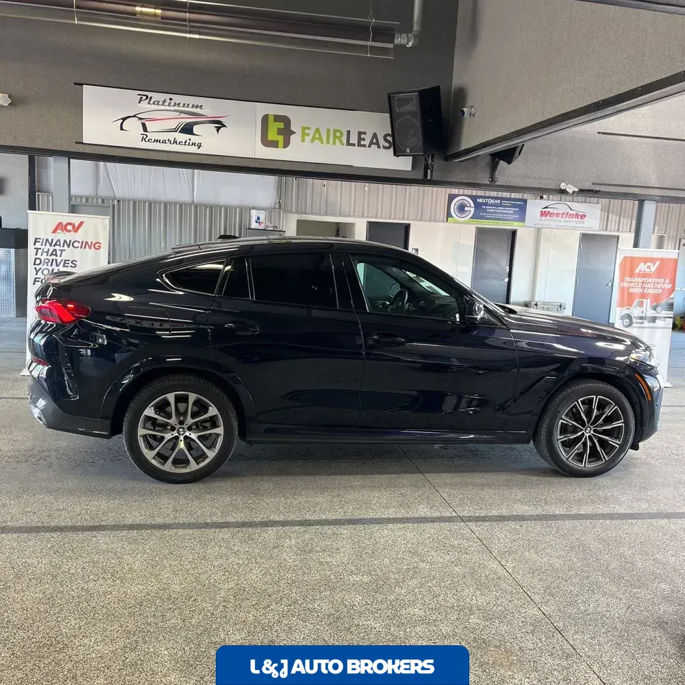 2025 BMW X6 XDrive40i