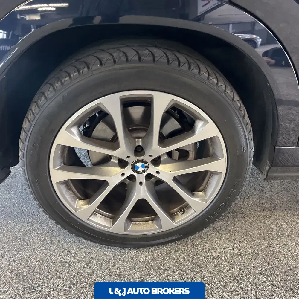 2025 BMW X6 XDrive40i