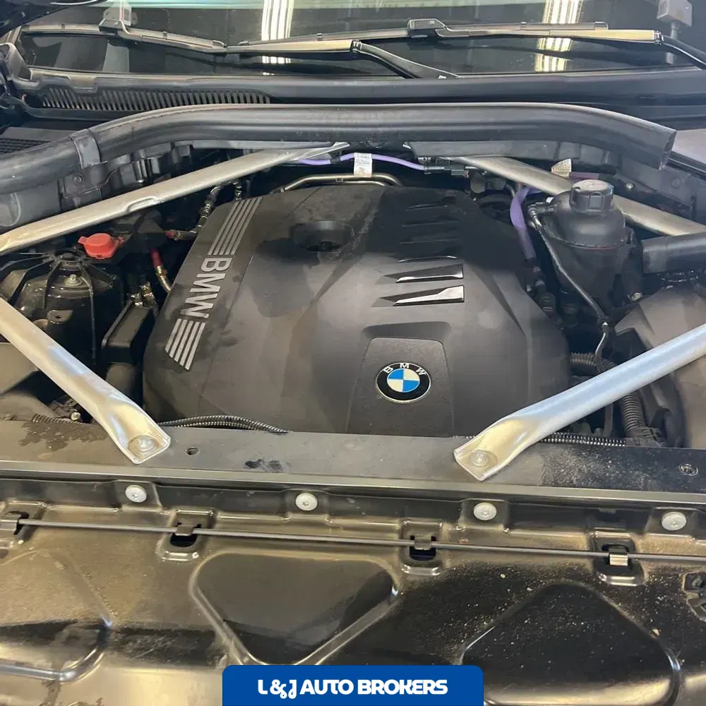 2025 BMW X6 XDrive40i