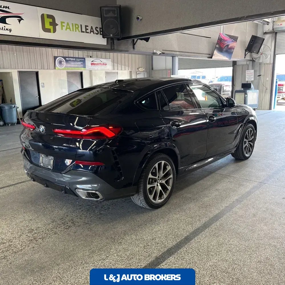 2025 BMW X6 XDrive40i