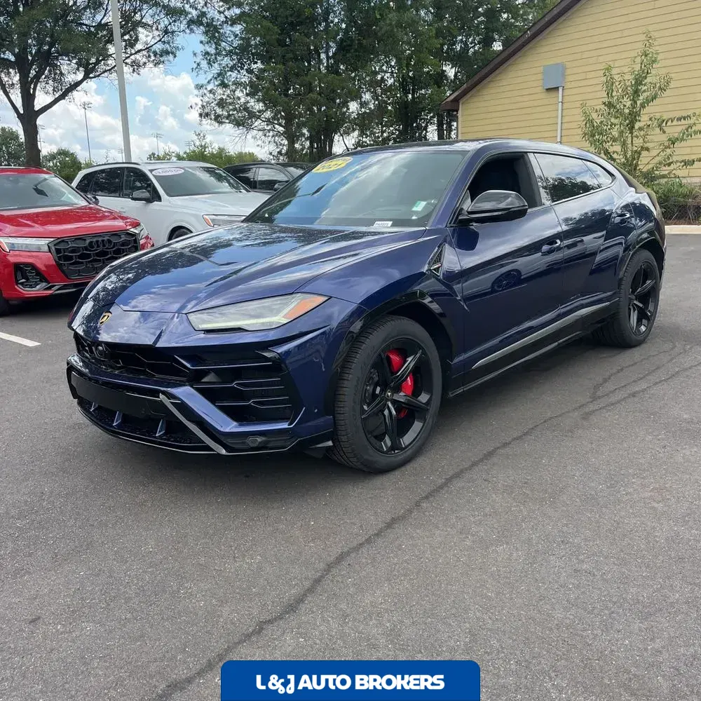 2021 Lamborghini Urus Base