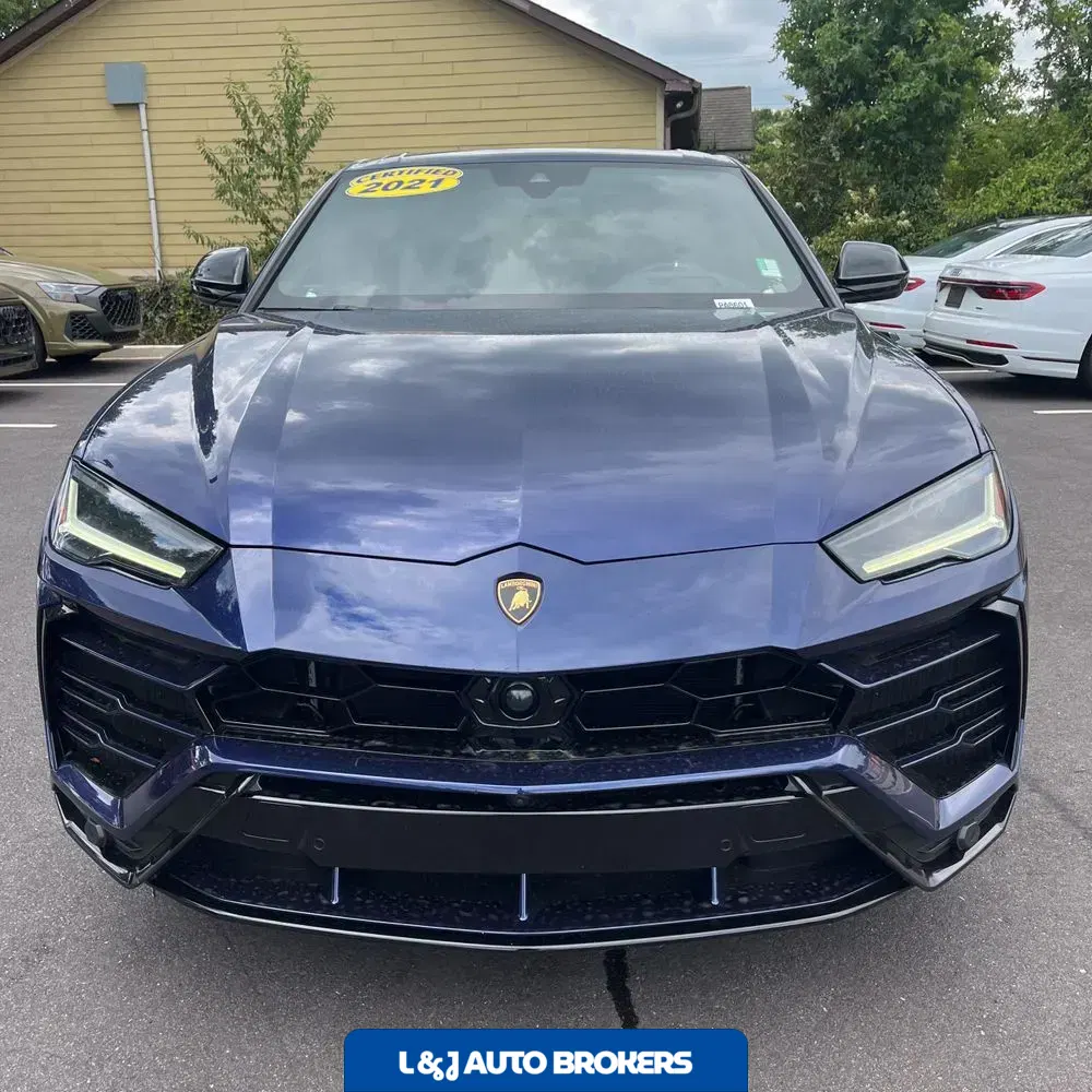 2021 Lamborghini Urus Base
