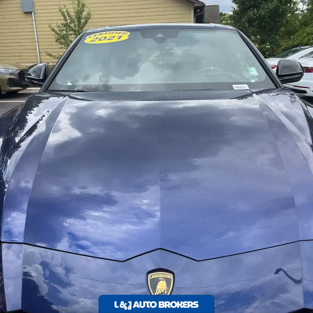2021 Lamborghini Urus Base