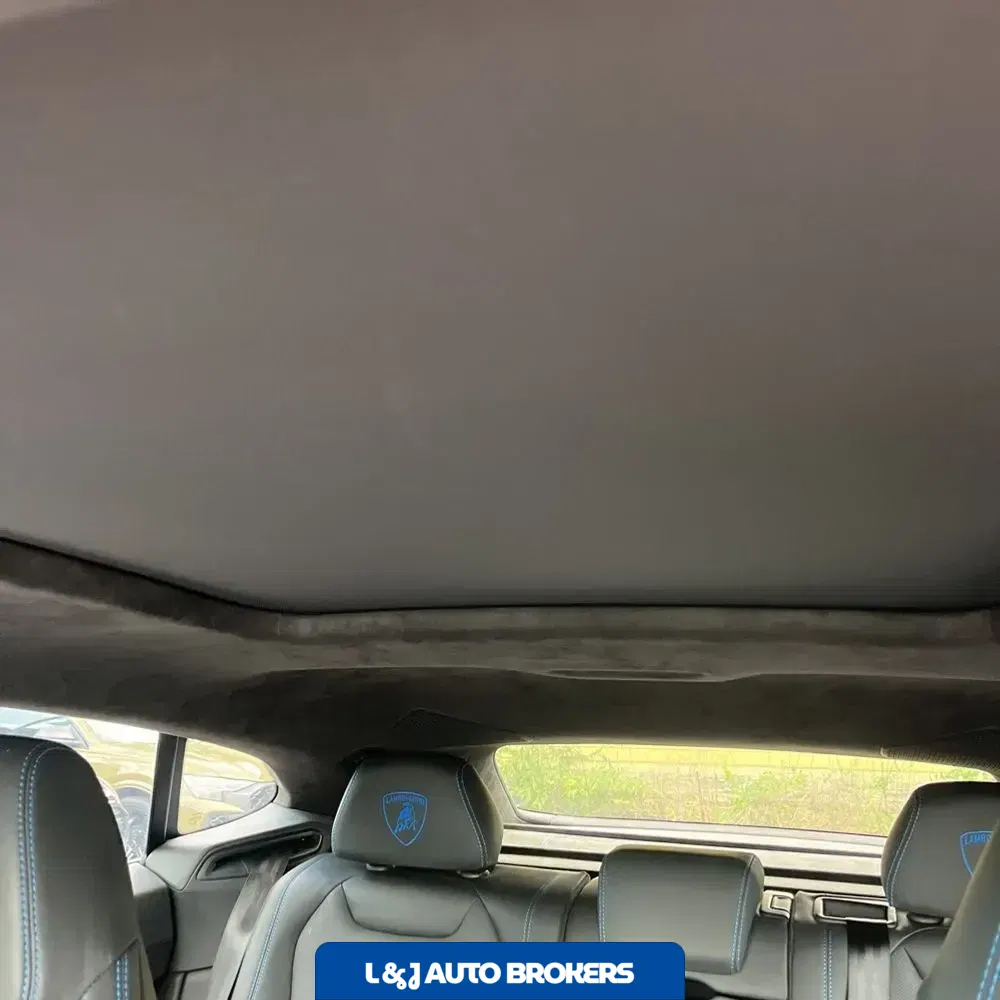 2021 Lamborghini Urus Base
