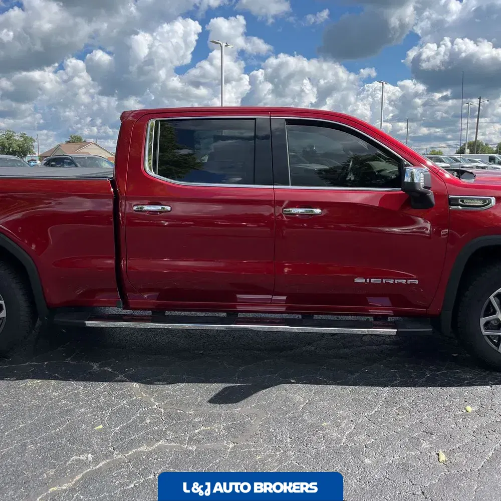 2024 GMC Sierra 1500 SLT