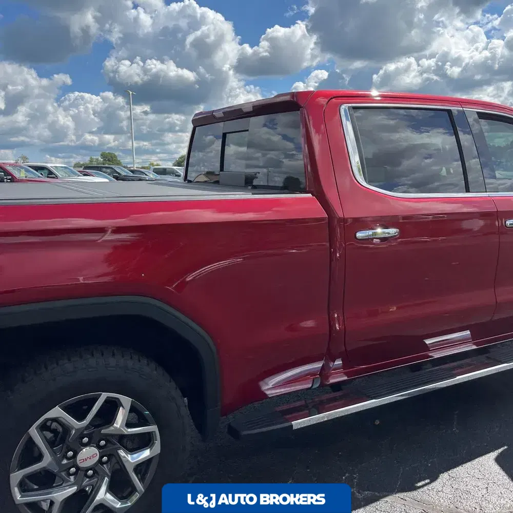 2024 GMC Sierra 1500 SLT