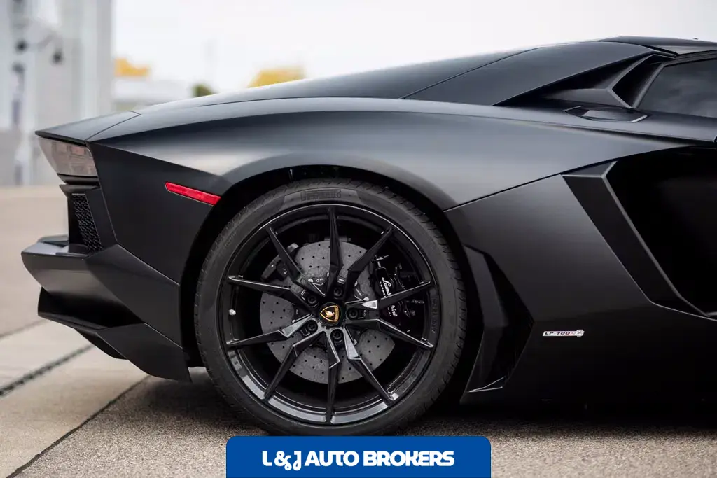 2015 Lamborghini Aventador Roadster