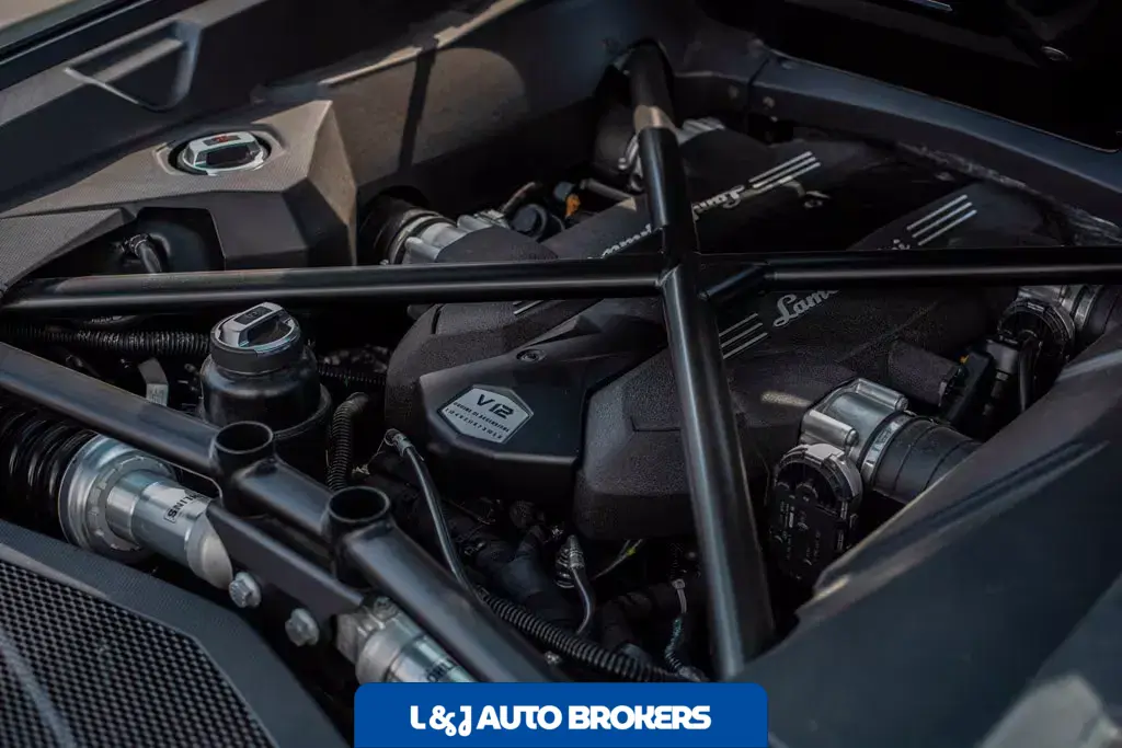 2015 Lamborghini Aventador Roadster