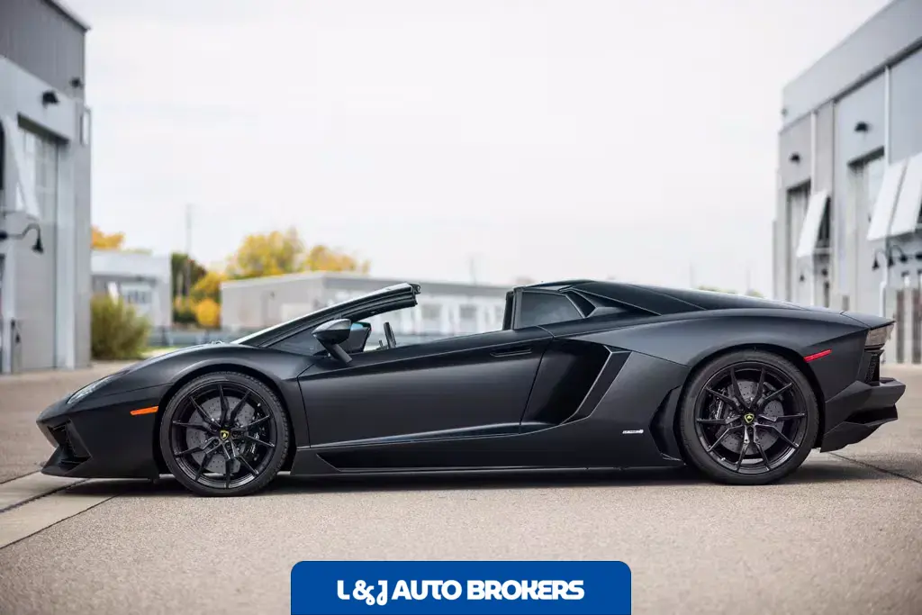 2015 Lamborghini Aventador Roadster
