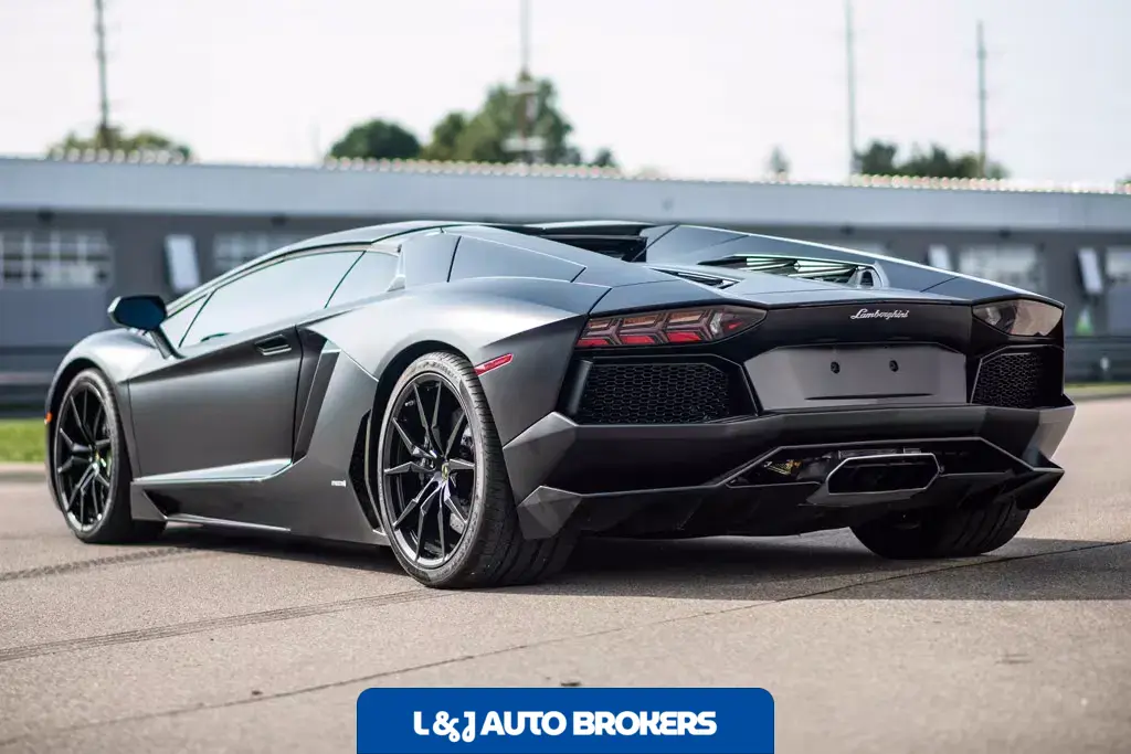 2015 Lamborghini Aventador Roadster