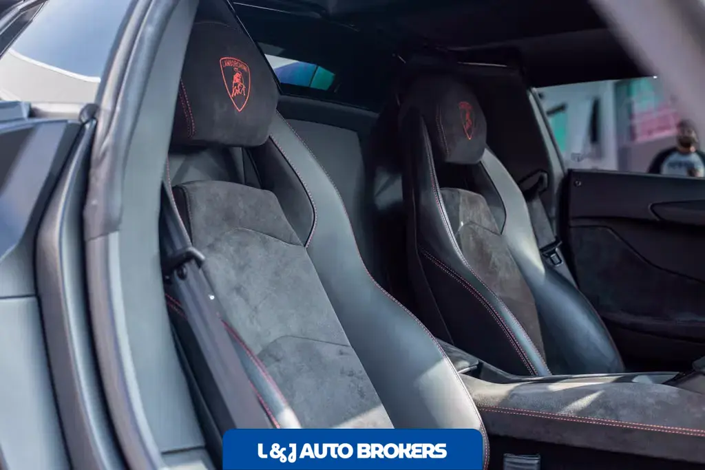 2015 Lamborghini Aventador Roadster