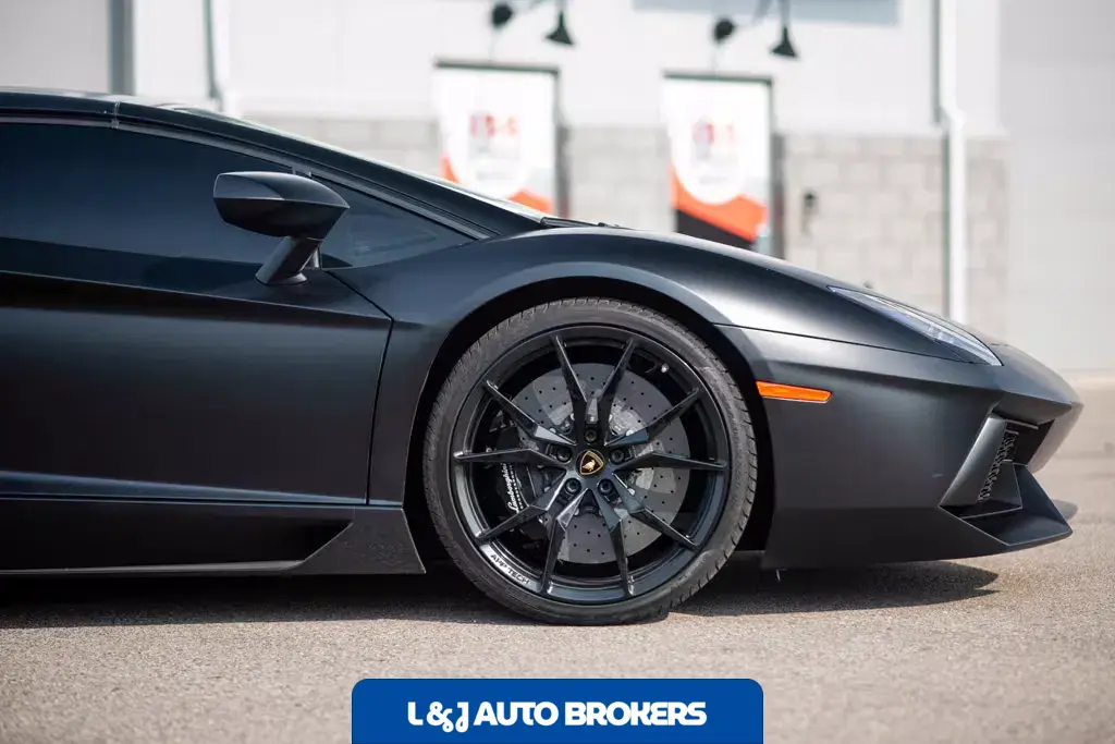 2015 Lamborghini Aventador Roadster