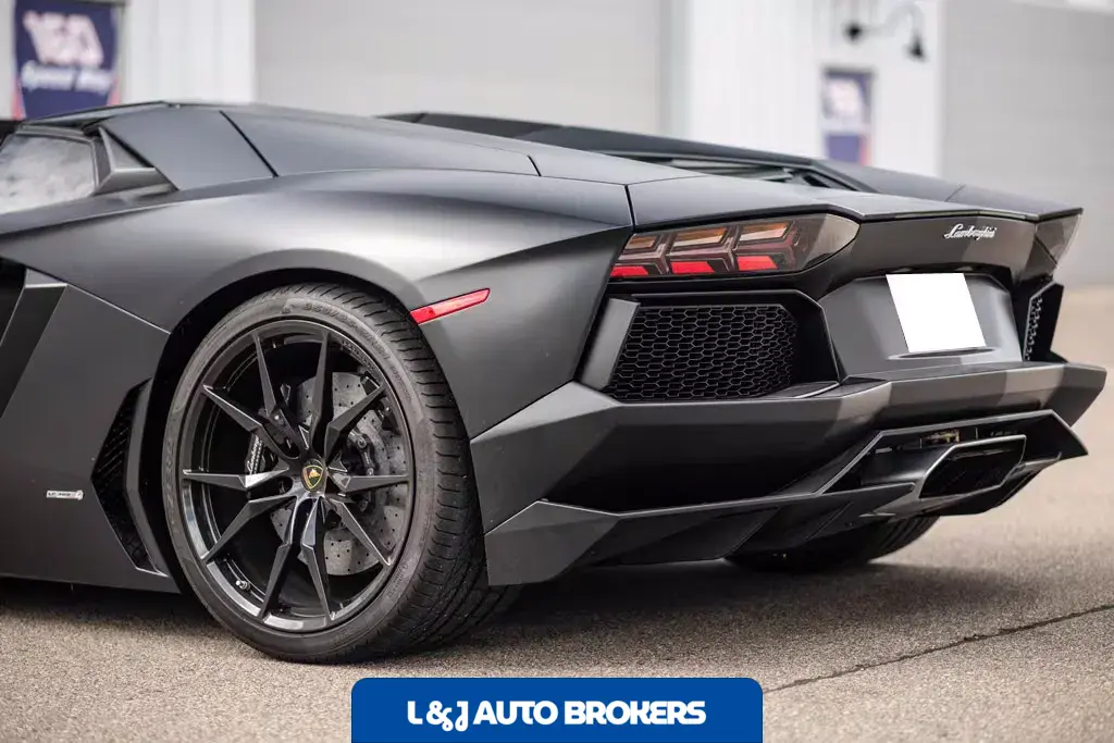 2015 Lamborghini Aventador Roadster
