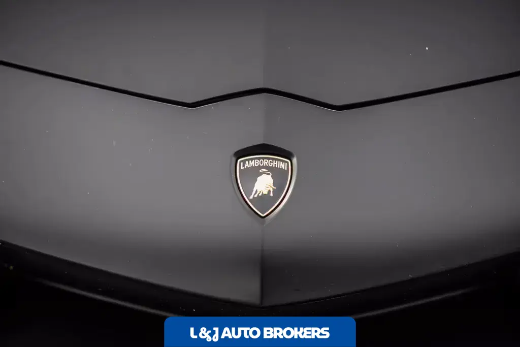 2015 Lamborghini Aventador Roadster