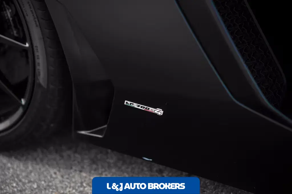 2015 Lamborghini Aventador Roadster