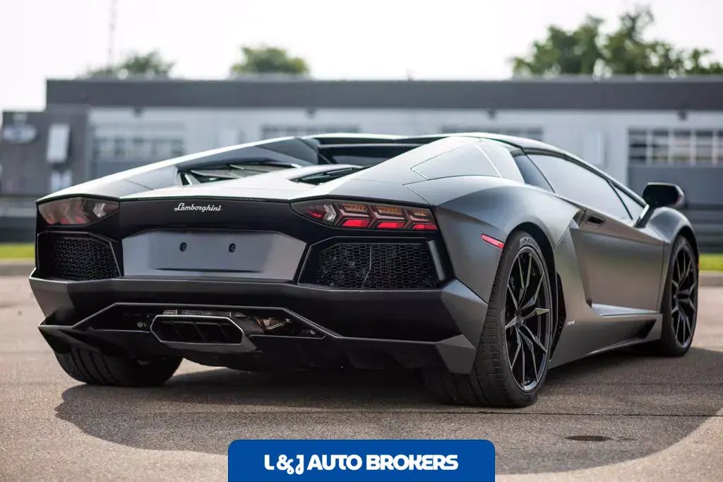2015 Lamborghini Aventador Roadster